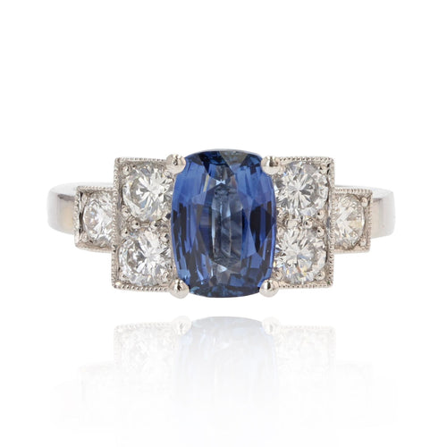 https://www.bijouxbaume.com/upload/image/bague-style-art-deco-saphir-diamants--p-image-124511-grande.jpg
