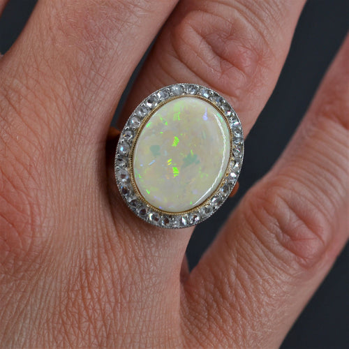 https://www.bijouxbaume.com/upload/image/bague-ancienne-opale-et-diamants-p-image-123722-grande.jpg