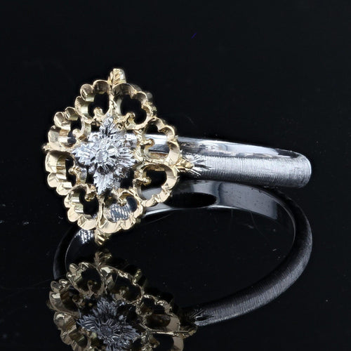 https://www.bijouxbaume.com/upload/image/bague-diamants-ors-jaune-et-blanc-arabesques-petit-modele-p-image-122510-grande.jpg