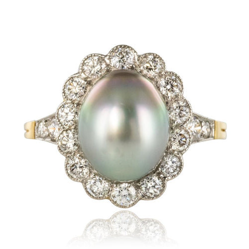 https://www.bijouxbaume.com/upload/image/bague-perle-grise-et-diamants-p-image-87111-grande.jpg