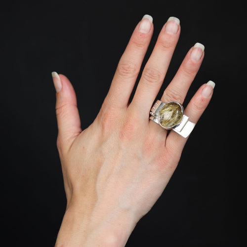 https://www.bijouxbaume.com/upload/image/bague-argent-moderniste-quartz-a-dendrite-p-image-156020-grande.jpg
