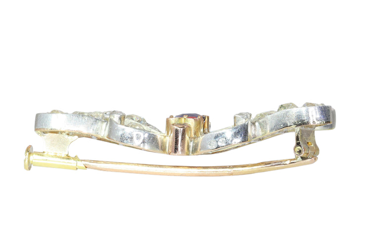 26050-0268.p06_Late Victorian Dragonfly Brooch  Diamond Set Wings and Sapphire Body  circa 1900-en.jpg