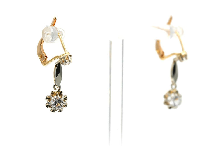 Boucles d'oreilles Boucles d'oreilles Art déco en or jaune 18 carats et saphirs blancs 58 Facettes B773