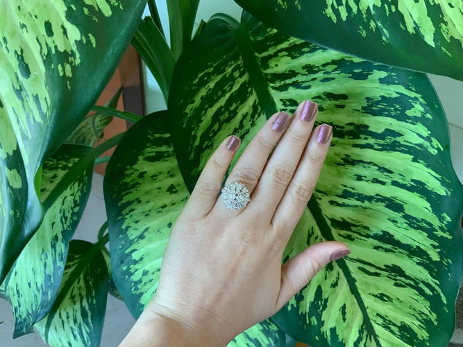 Bague 54 Bague cocktail en or blanc et diamants 58 Facettes RNG-145