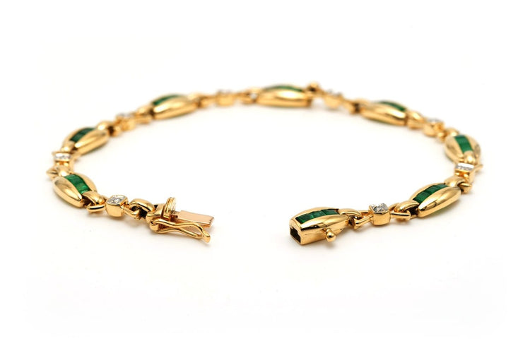 Bracelet Bracelet contemporain en or jaune 18 carats serti d’émeraudes et diamants 58 Facettes B727