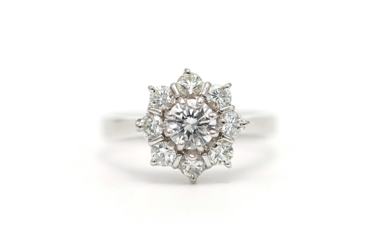 Bague 51 Bague contemporaine en or blanc 18 carats sertie de diamants taille brillant (0,88 ct) 58 Facettes 21715