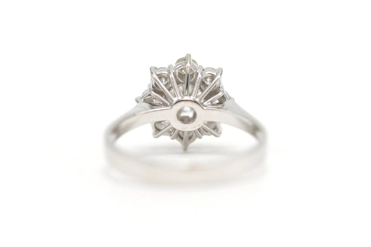 Bague 51 Bague contemporaine en or blanc 18 carats sertie de diamants taille brillant (0,88 ct) 58 Facettes 21715