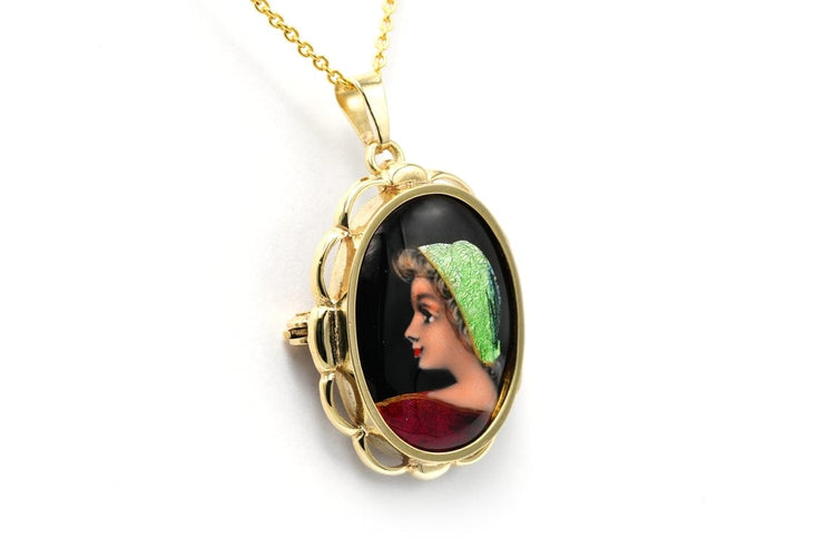 Pendentif Pendentif années 1950 en or jaune 18 carats et émail de Limoges 58 Facettes 22809