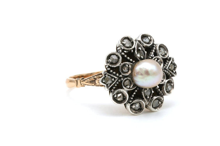 Bague 63 Bague Napoléon III en or jaune 18 carats, argent, perle et diamants taille rose 58 Facettes B496