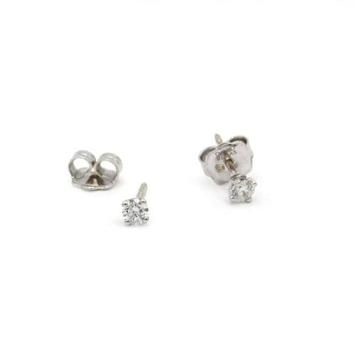 Boucles d'oreilles Boucles d'oreilles - Puces en or blanc 750 et diamants 58 Facettes 260065R