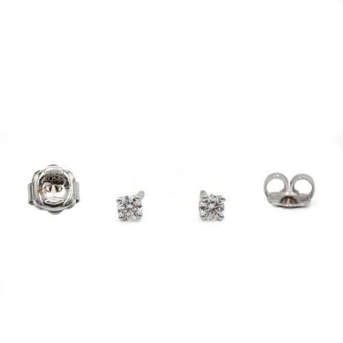 Boucles d'oreilles Boucles d'oreilles - Puces en or blanc 750 et diamants 58 Facettes 260065R