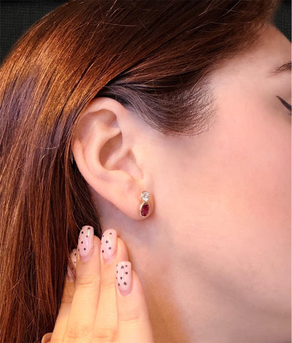 Boucles d'oreilles Boucles d’oreilles - Puces en or jaune 18K, diamants et rubis 58 Facettes
