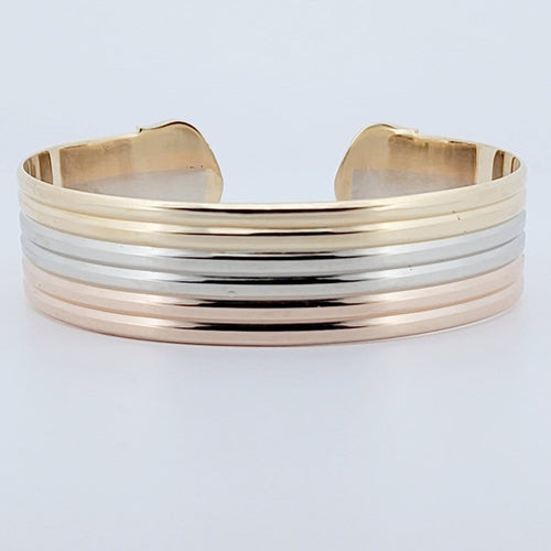 Bracelet Cartier - Bracelet jonc ouvert Double C en or jaune 18 carats 58 Facettes 73524