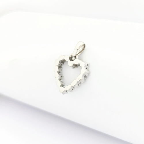 Pendentif Pendentif cœur en or blanc 18 carats et diamants 58 Facettes 29793