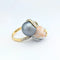 https://18carats.fr/wp-content/uploads/2025/03/32034-32083-Bague-Cocktail-or-jaune-agate-et-perle-scaled.webp