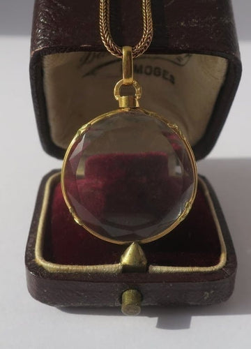 Pendentif Pendentif porte-photo XIXe siècle en or rose 18 carats et verre 58 Facettes Pendentif