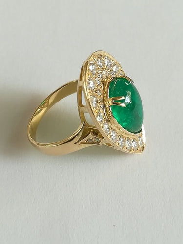 Bague 54 Bague marquise en or jaune, émeraude et diamants 58 Facettes 01347