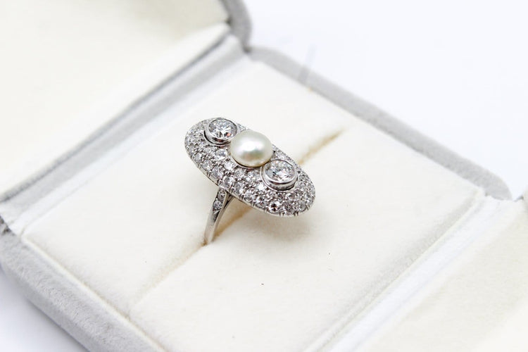 Bague 54 Bague marquise en platine avec perle fine et diamants 58 Facettes 250452