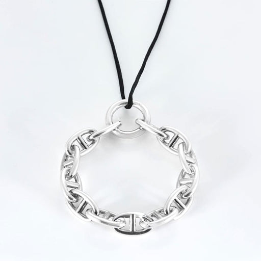 Pendentif Hermès - Chaîne d'ancre - Pendentif rond en argent et cordelière en coton noir 58 Facettes 58FC38