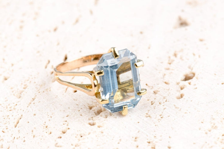 Bague 56 Bague topaze bleue en or blanc 18K 58 Facettes BGTOPOC622-107