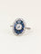 Bague 50 Bague Art déco en or blanc 18 carats, diamants et saphirs calibrés 58 Facettes 1199.8