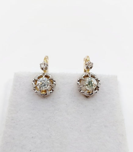 cf5a8293-6f2c-4a8a-e287-47bf50e66200