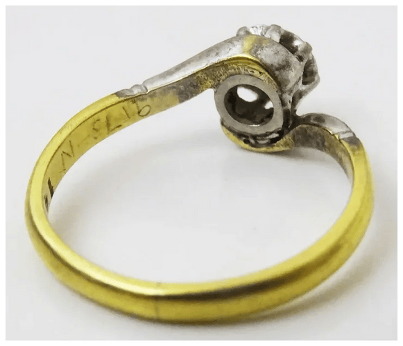 Bague 50 Bague Art déco vintage en or 18 carats, platine et diamant 58 Facettes ring 17