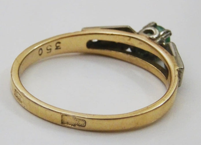 Bague 60 Bague vintage en or 14 carats avec émeraude et diamants 58 Facettes ring 22