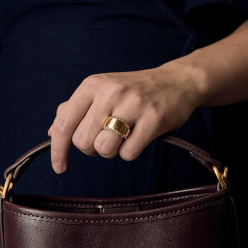 Bague 56 HERMES - Bague en or jaune et diamants 58 Facettes B250659