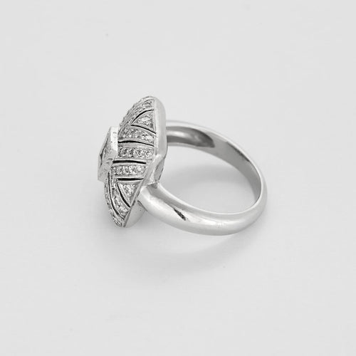 Bague 50.5 Bague en or blanc et diamants 58 Facettes B260036