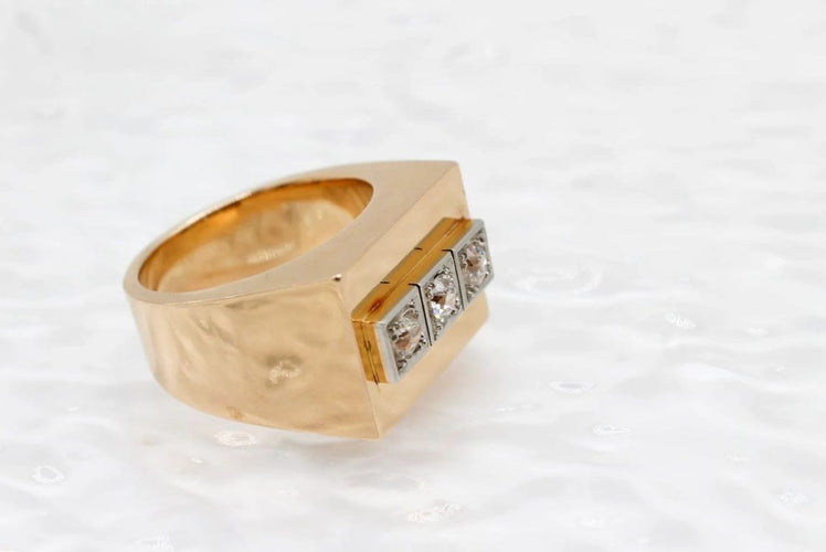 Bague 62 Chevalière - Bague en or 750 et platine avec diamants 58 Facettes 250301