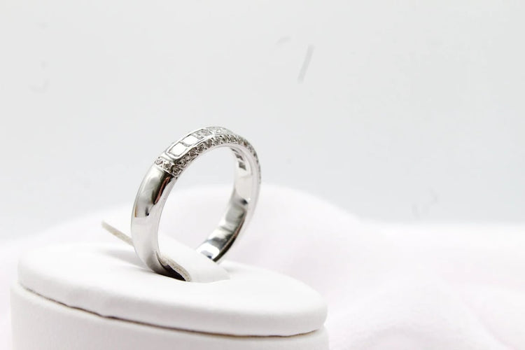 c35cbfe9-3da1-4b03-2d5b-c129df948000