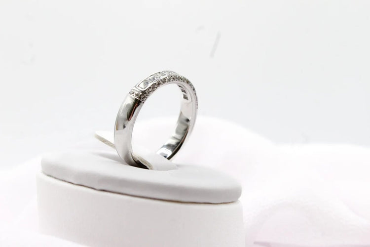 e7be08c7-833b-4810-814d-7c8d1bb5b500