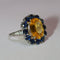 Bague 52 Bague marguerite en or blanc 18 carats aux saphirs jaunes 58 Facettes 609