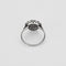 Bague 55 Élégante bague de style Art Déco en or blanc et diamants 58 Facettes B260008