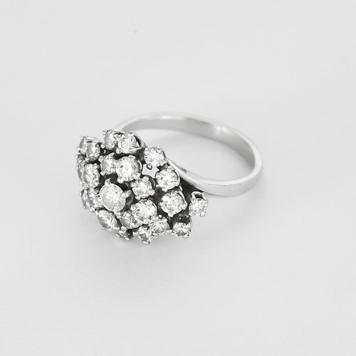 Bague 51 Élégante bague « gerbe » en or blanc et diamants 58 Facettes B260032