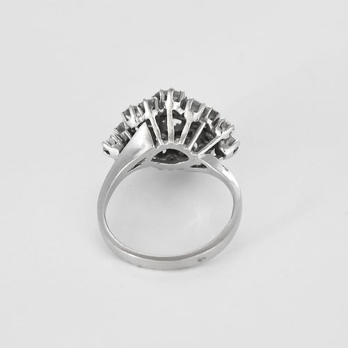 Bague 51 Élégante bague « gerbe » en or blanc et diamants 58 Facettes B260032