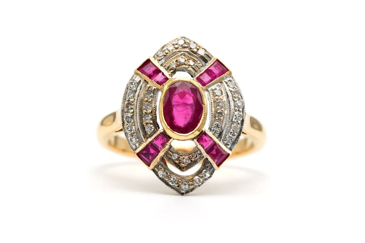 Bague 57 Bague Art déco sertie de rubis et diamants en or jaune 18 carats 58 Facettes 23204