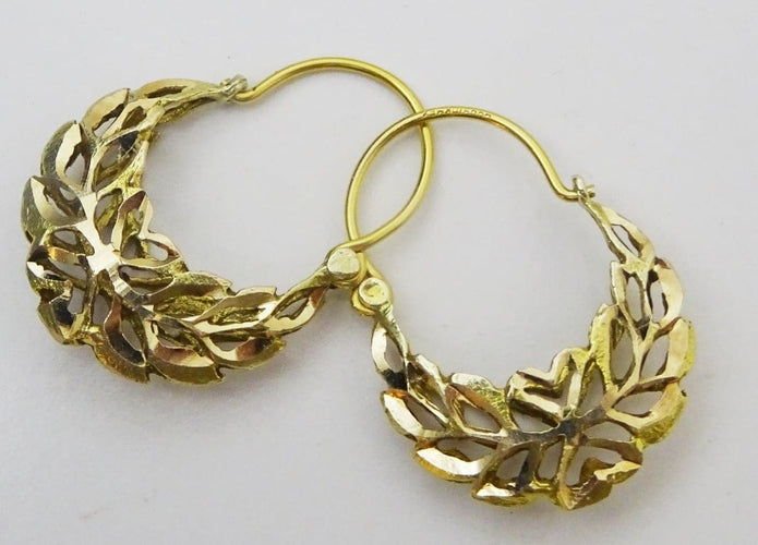 Boucles d'oreilles Boucles d’oreilles créoles vintage percées en or 14 carats 58 Facettes earrings 19