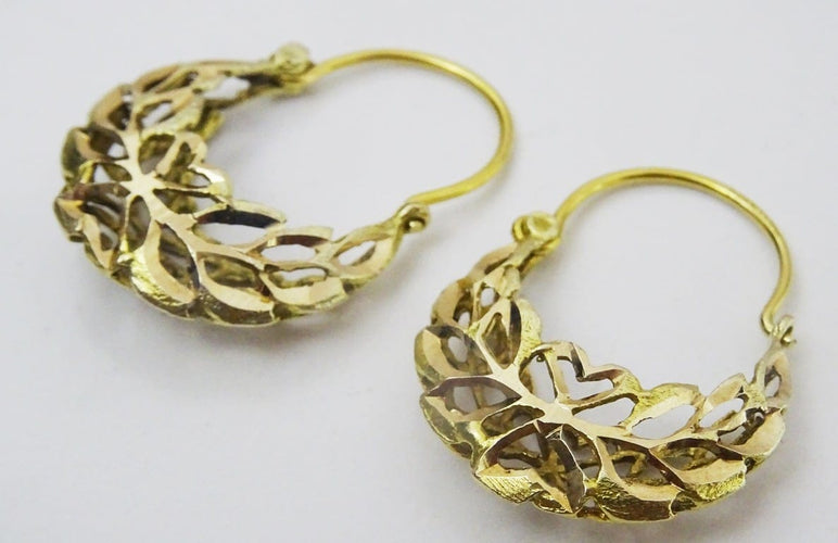 Boucles d'oreilles Boucles d’oreilles créoles vintage percées en or 14 carats 58 Facettes earrings 19