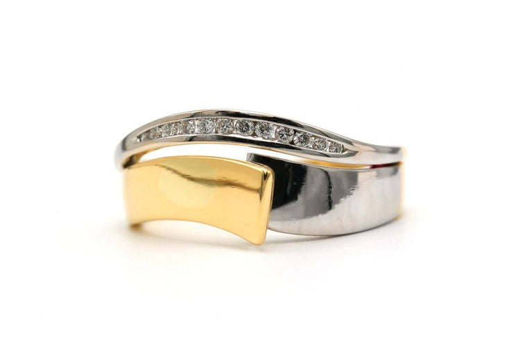 Bague 55 Bague contemporaine en or jaune et or blanc 18 carats sertie de diamants 58 Facettes B816