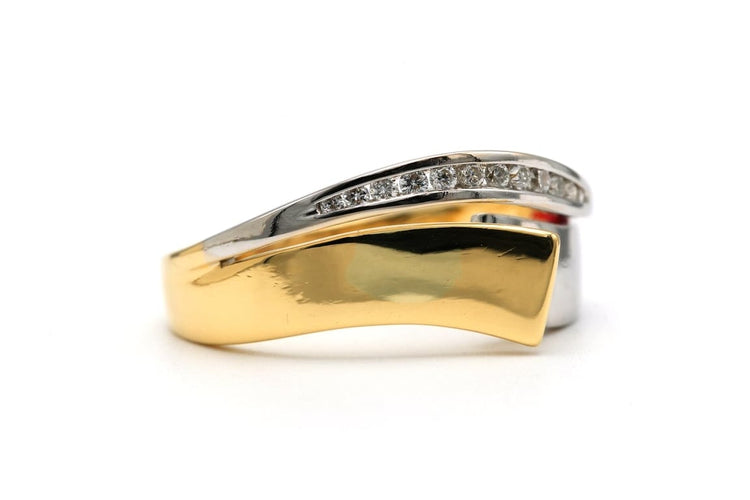 Bague 55 Bague contemporaine en or jaune et or blanc 18 carats sertie de diamants 58 Facettes B816