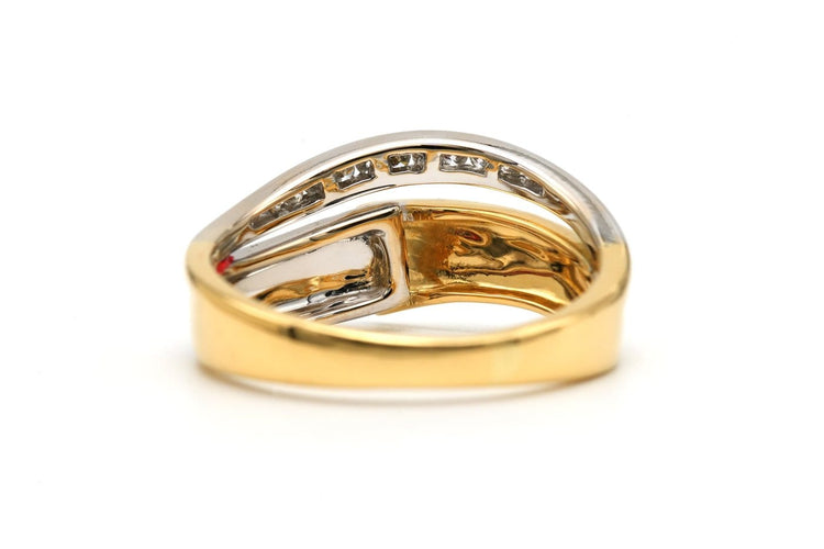 Bague 55 Bague contemporaine en or jaune et or blanc 18 carats sertie de diamants 58 Facettes B816