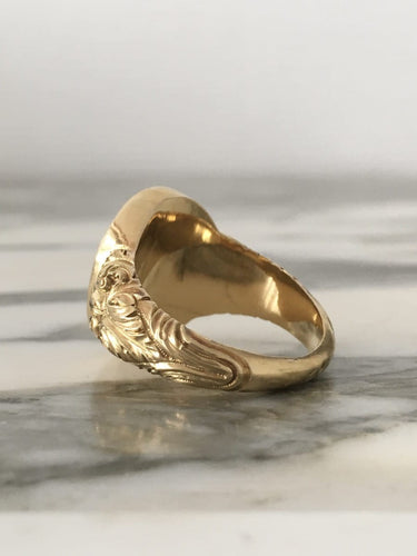 Bague 66 Bague chevalière ancienne au camée en or jaune 18K 58 Facettes 239