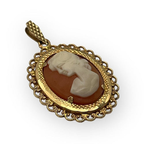 Pendentif Pendentif camée en or jaune 750 58 Facettes 149066404