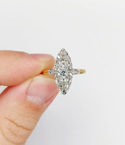 Bague 54.5 Bague marquise ancienne en or 18k et platine, diamants 58 Facettes A06739