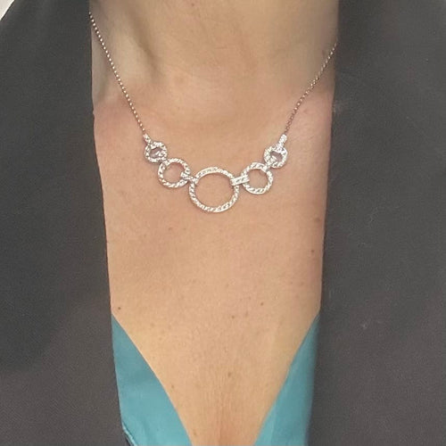 Collier Collier en or blanc pavé de diamants 58 Facettes Z15B51803