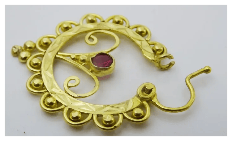 Boucles d'oreilles Boucles d’oreilles demi-créoles vintage en or 18 carats et rubis 58 Facettes earrings 29