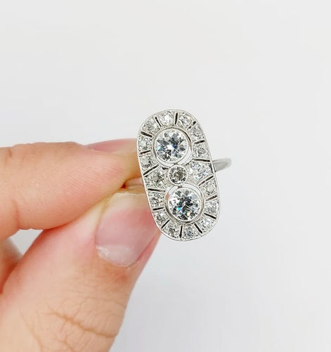 Bague 54 Bague marquise Art déco en platine et diamants (1,90 ct) 58 Facettes A06767