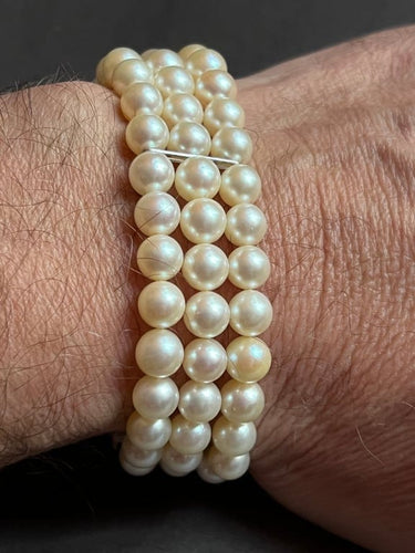 Bracelet Bracelet 3 rangs de perles de culture Akoya en or jaune 18K 58 Facettes 933